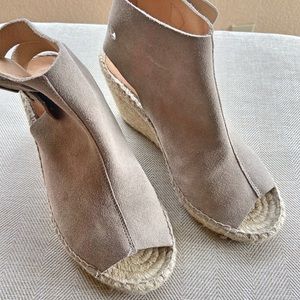 Espadrille’s Sandals  by Kanna size 6